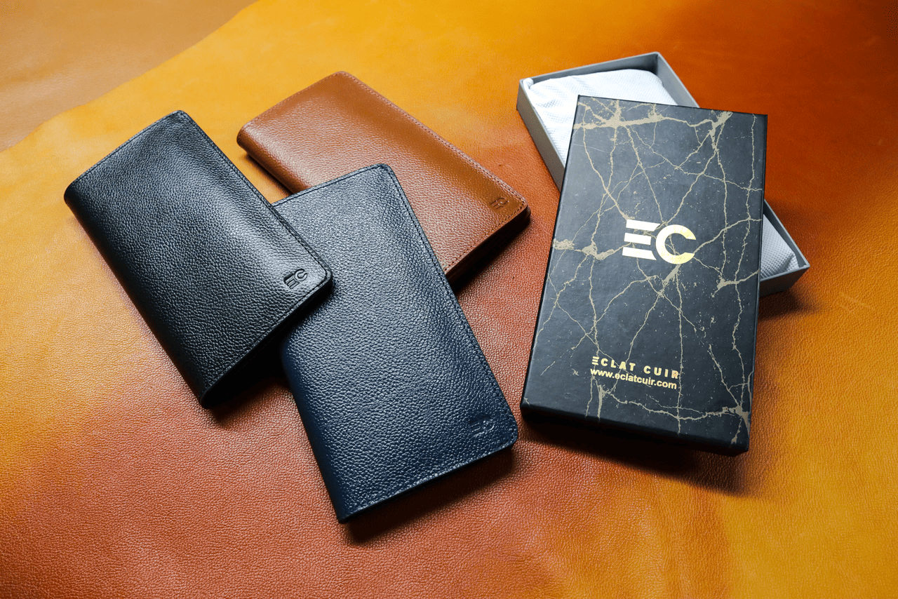 Eclat Cuir vegetable-tanned leather long wallet in black, tan and blue with 6 card slots, cash chamber and mobile pocket