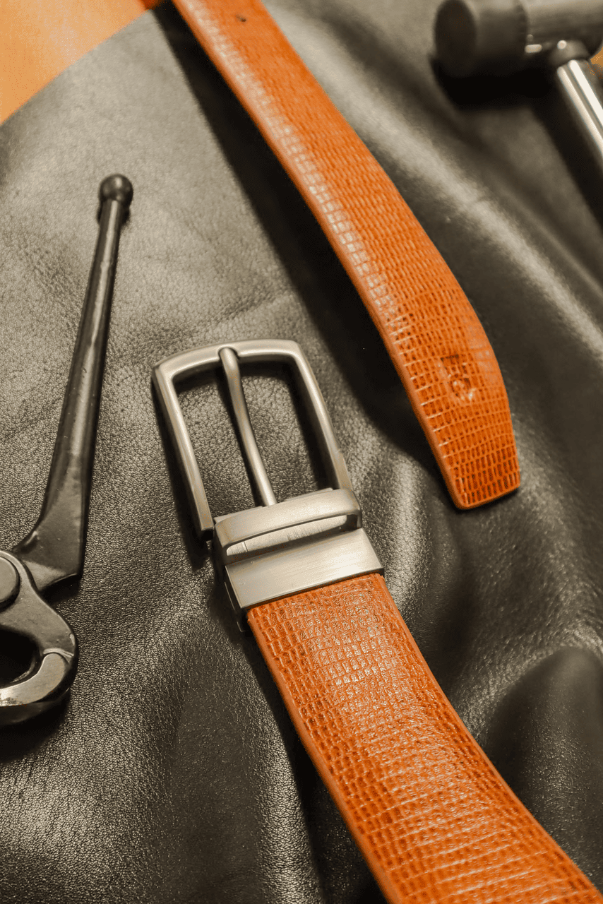 Leather_wallet_belt_vegitable_tanned_patina_leather_products_men_fashion-52