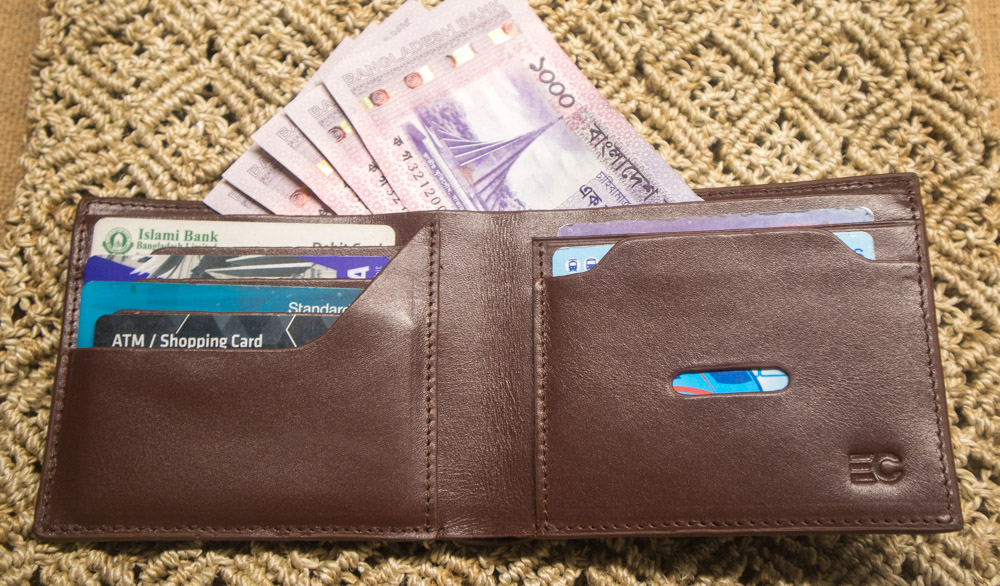 M- 280 . Vegetable Tanned Tan Color Bifold Wallet